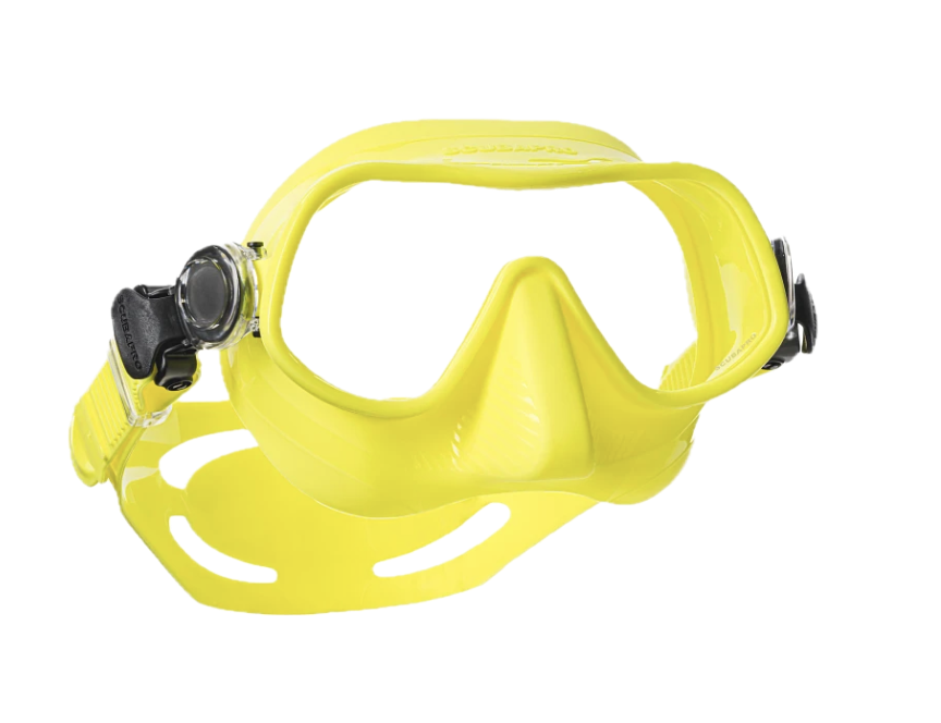 Front view of the Scubapro Steel Pro Dive Mask, showcasing its frameless single-lens design and ultra-soft silicone skirt pictured in yellow skirt.