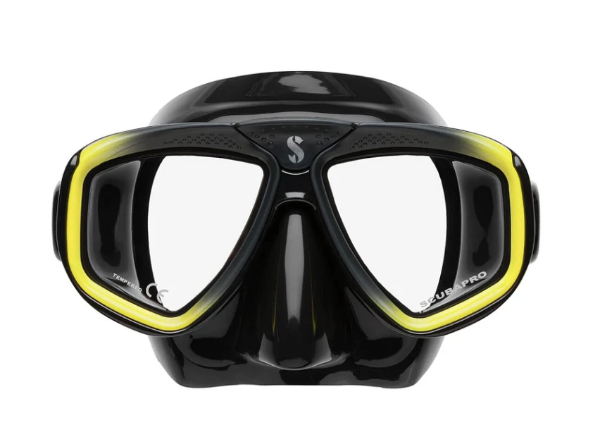 Front view of the Scubapro Zoom Dive Mask, a twin-lens diving mask designed for prescription lens compatibility and a comfortable fit pictured in black skirt and yellow frame.
