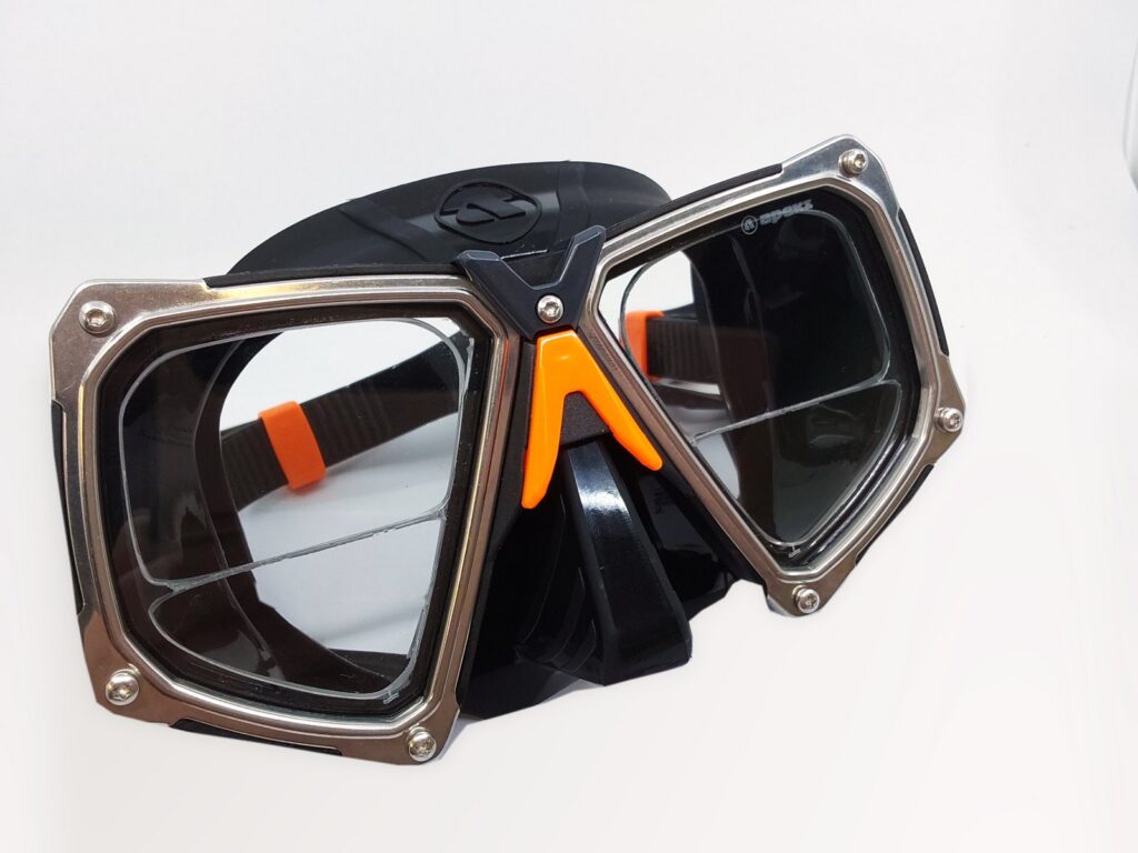 Apeks VX2 prescription dive mask with Franklin bifocal lenses